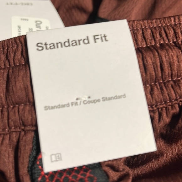 NWT Women’s Nike fly shorts - Picture 5 of 6